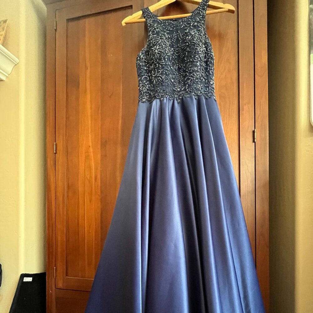 Coya collection size small prom & party dress/gown